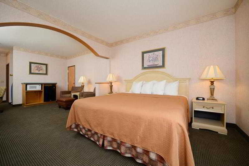 Peru Best Western Circus City Inn מראה חיצוני תמונה